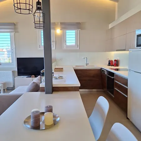 Elia Boutique Apartment *
