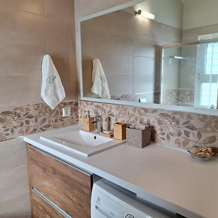 Apartment Elia Boutique